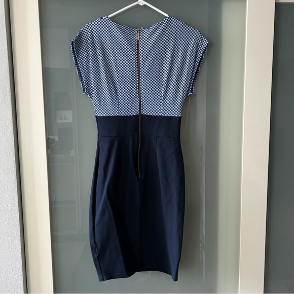 Closet London Sheath Dress - Picture 4 of 5